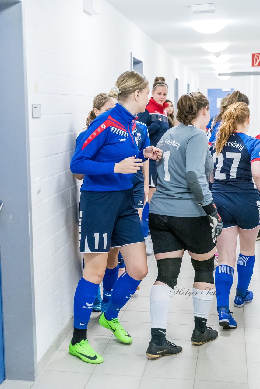 Bild 66 - F Loewinnen Hallen Cup